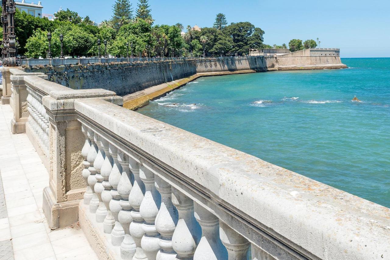 Apto Argueelles Vistas A La Bahia كاديز المظهر الخارجي الصورة